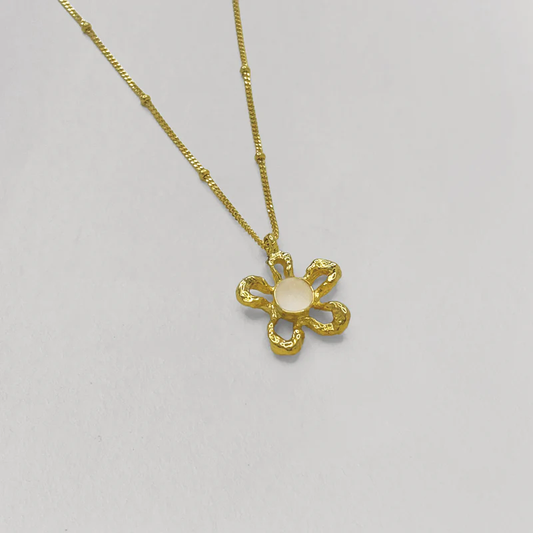 ANIKA NECKLACE