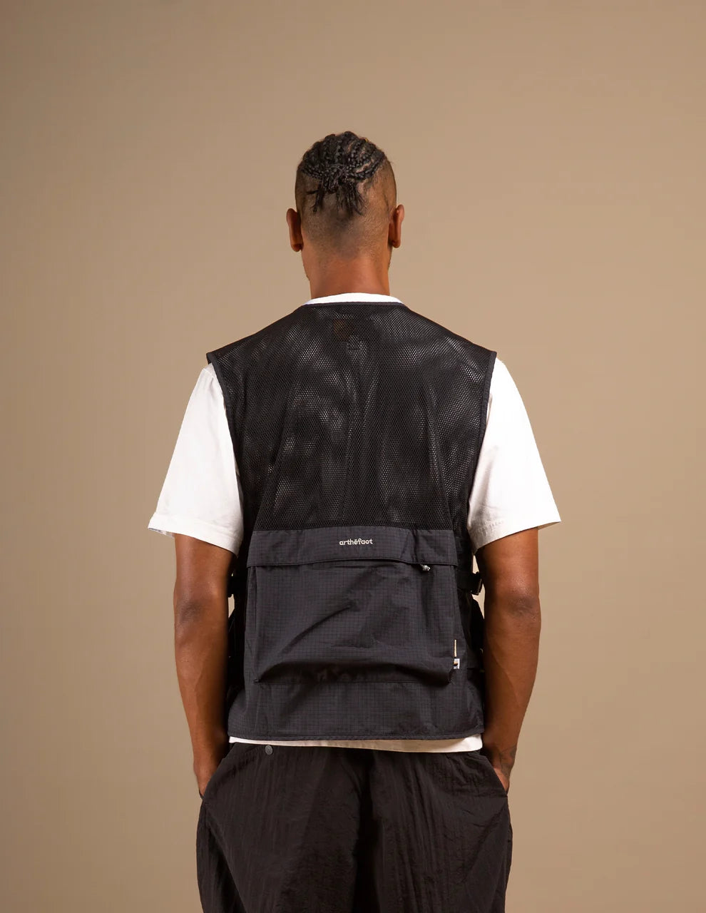 ARAFURU VEST - BLACK