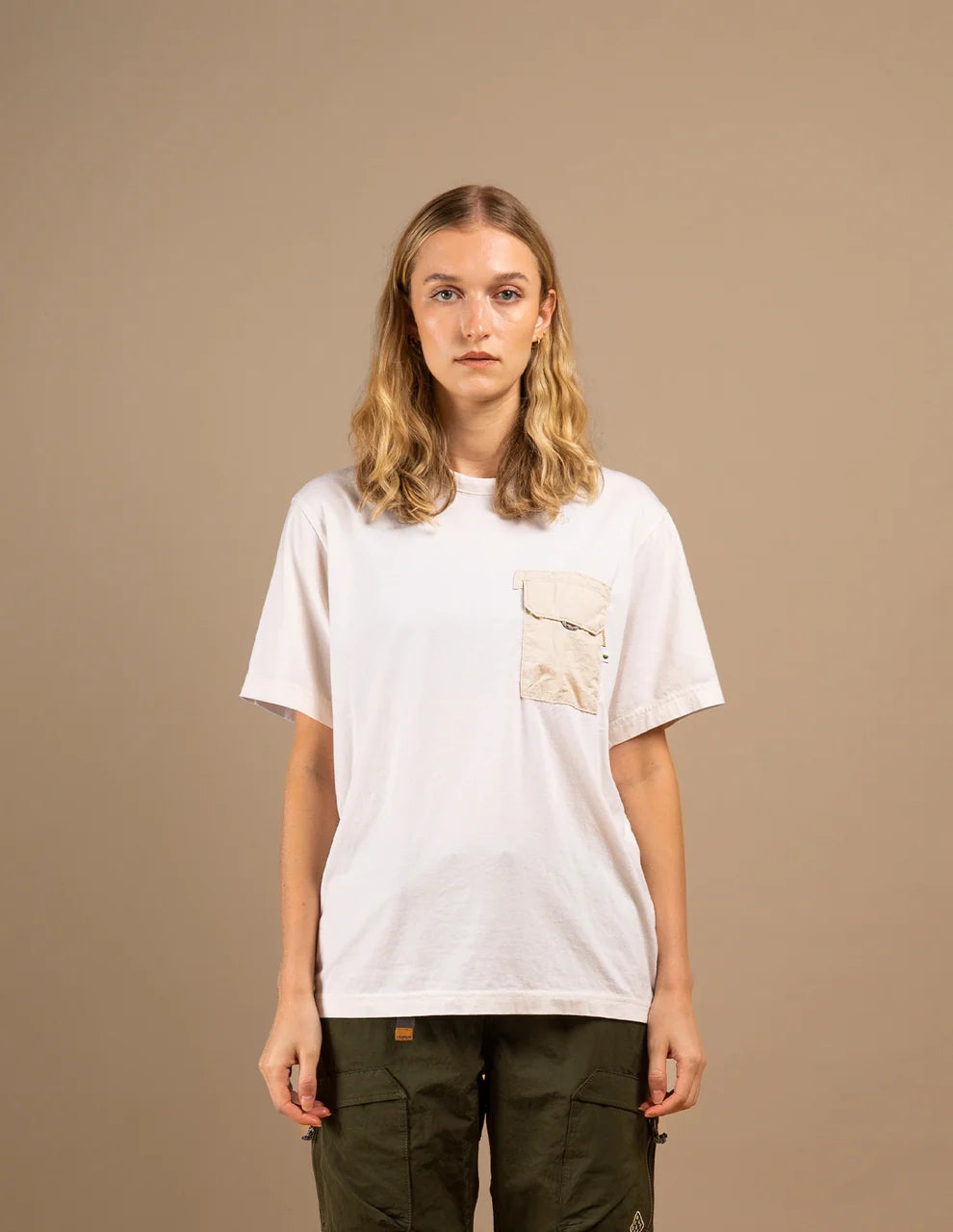 KALA POCKET TEE - OFF WHITE